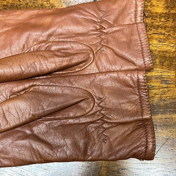 Grandoe genuine leather outer shell size Medium gloves chestnut color - Picture 9 of 12